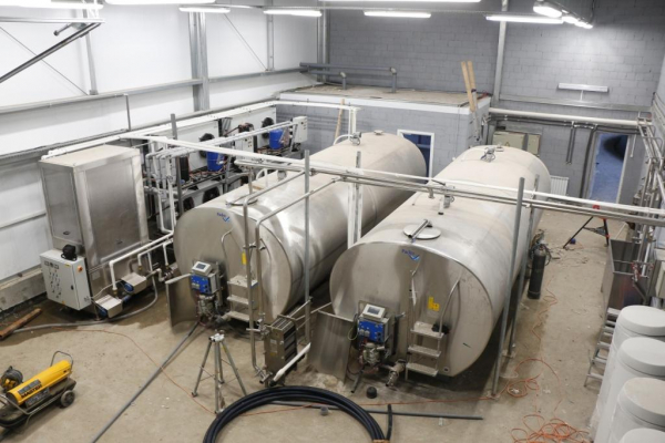 Монтаж чиллера для охлаждения молока ЮКОН СНЭП